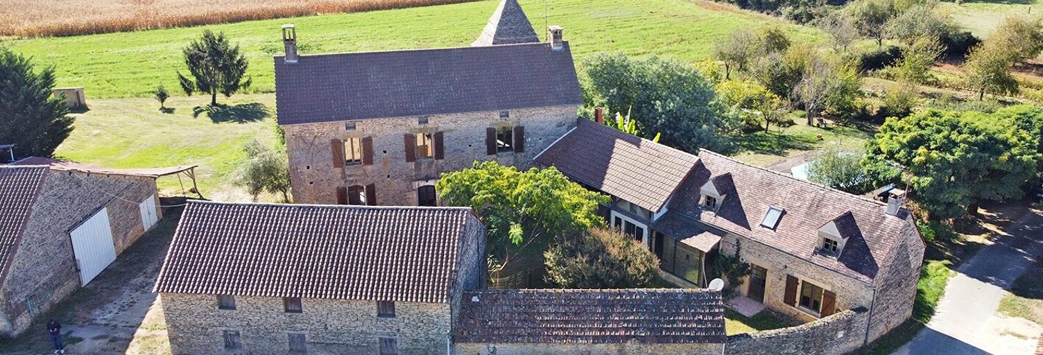 Maison 13 Pièces 330 m² à vendre à Saint-Geniès (24590)