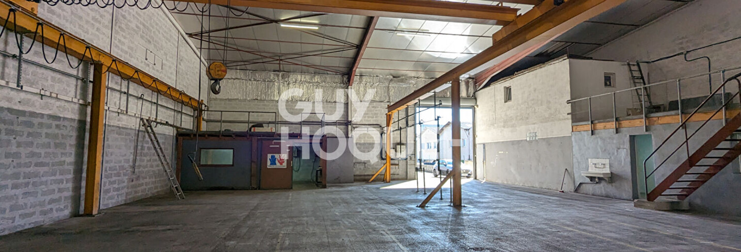 Commerce  500 m² à louer à Décines-Charpieu (69150)