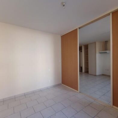 Appartement 3 pièces 360 €