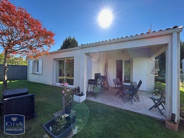 Villa / Maison  T4 à louer Mathes (Les) 17570