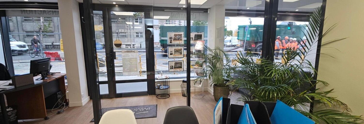 Commerce  220 m² à louer à Tours (37000)