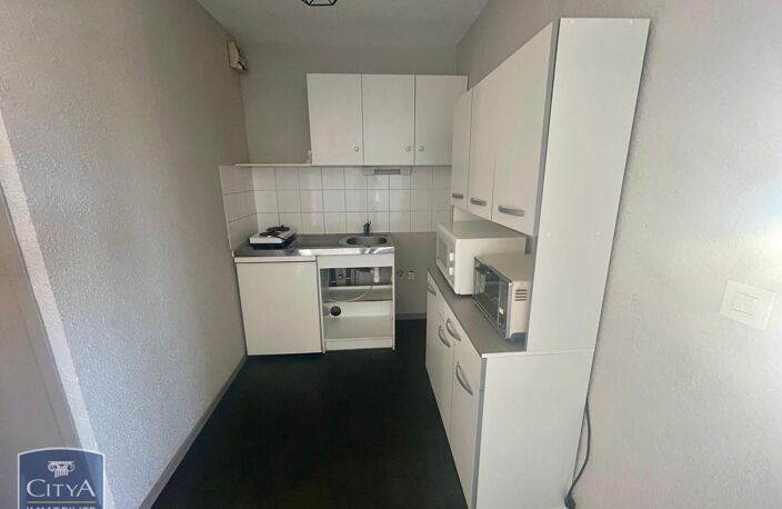 Location appartement 2 pièces 54 m² à Cholet (49300) — photo 3
