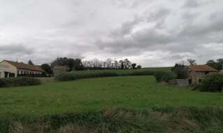 Terrain  3120 m² à vendre à Moriat (63340)