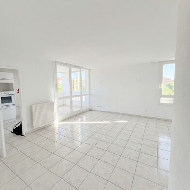 Appartement 3 pièces 270000 €