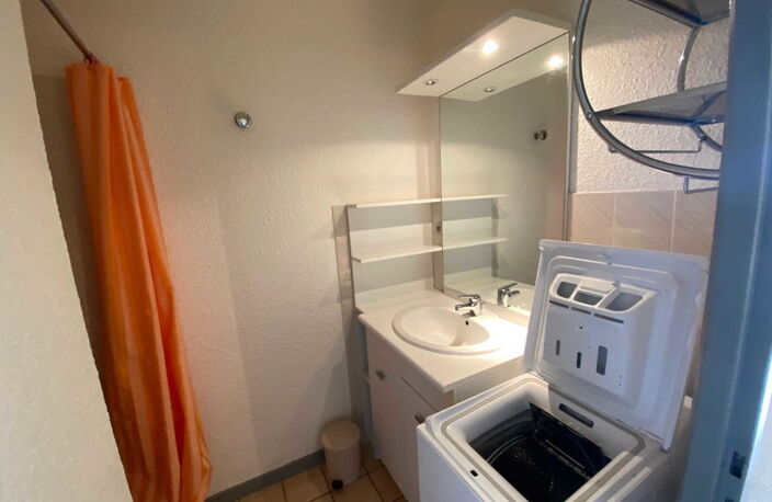 T1 Bis Meublé 25m² + Loggia  Idéal Investisseur ou Premier — photo 4