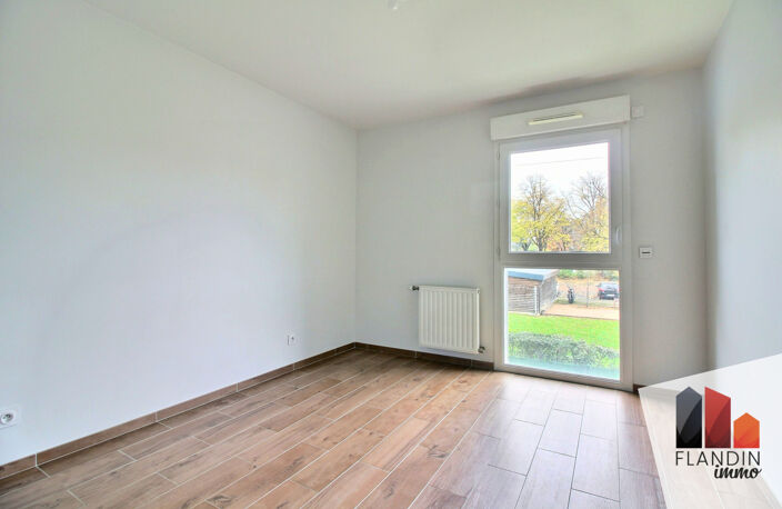 Appartement récent, lumineux, avec balcon et garage — photo 5