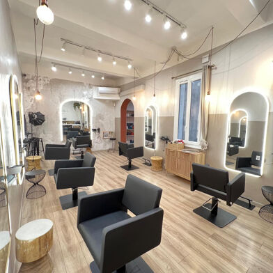 Commerce  189000 €