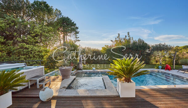 Villa / Maison 8 pièces  à vendre Puyricard 13540