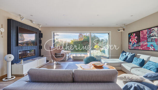 Villa / Maison 8 pièces  à vendre Puyricard 13540