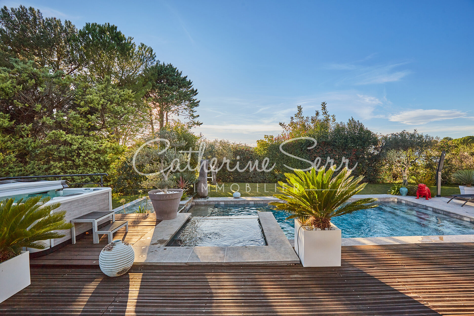 Villa / Maison  T8 à vendre Puyricard 13540