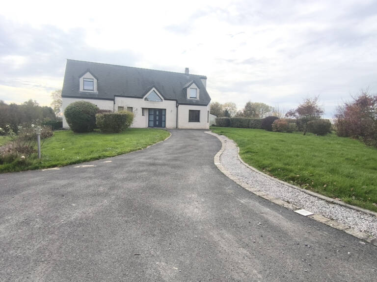 Maison semi-plain-pied de 245 m2,  Secteur d'Aubigny-en-Arto — photo 1