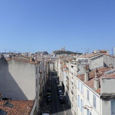 Appartement 3 pièces 1172 €