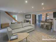 Belle maison entièrement rénovée avec piscine, garage, hangar et plus d’un hectare de terrain — photo 3