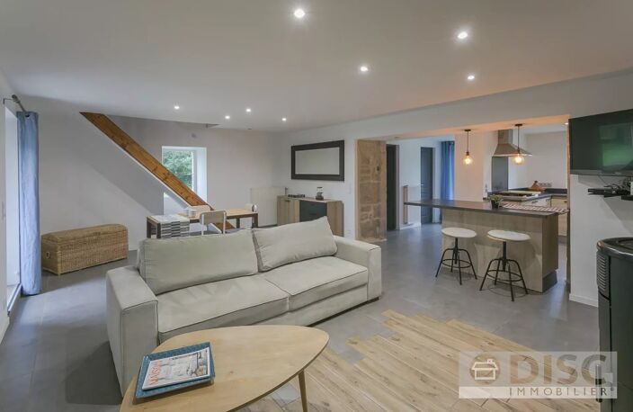Belle maison entièrement rénovée avec piscine, garage, hangar et plus d’un hectare de terrain — photo 3