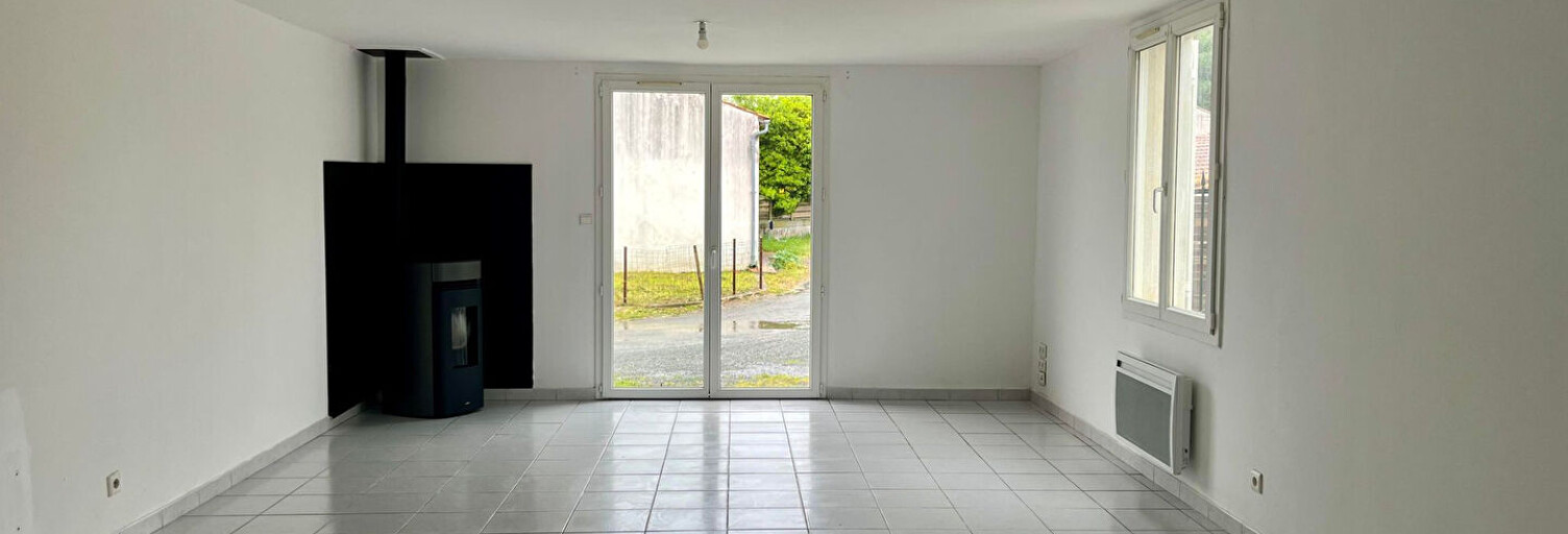 Maison 5 Pièces 103 m² à louer à Saint-Savinien (17350)