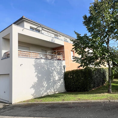 Appartement 3 pièces 920 €