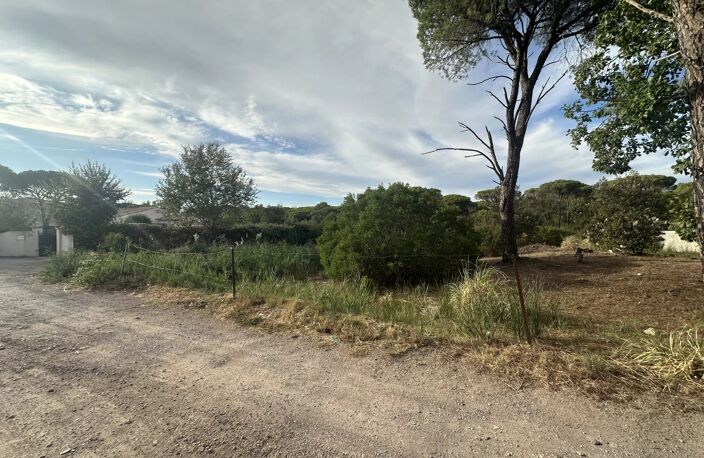 EXCLUSIVITÉ – FRÉJUS – TERRAIN LIBRE CONSTRUCTEUR VIABILISÉ AVEC PERMIS DE CONSTRUIRE — photo 4
