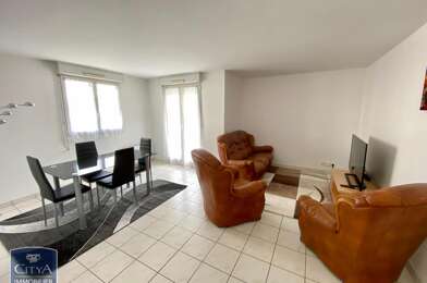 Appartement 3 pièces 890 €