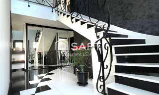 Maison 7 Pièces 340 m² à vendre à Ormesson-sur-Marne (94490)