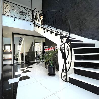 Maison 7 pièces 999000 €