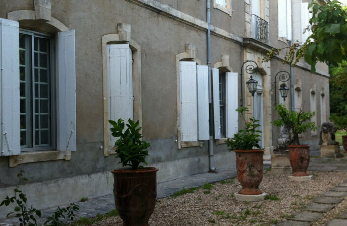Demeure bourgeoise dans un écrin de verdure — photo 4