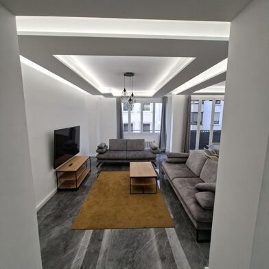 Appartement 3 pièces 2300 €