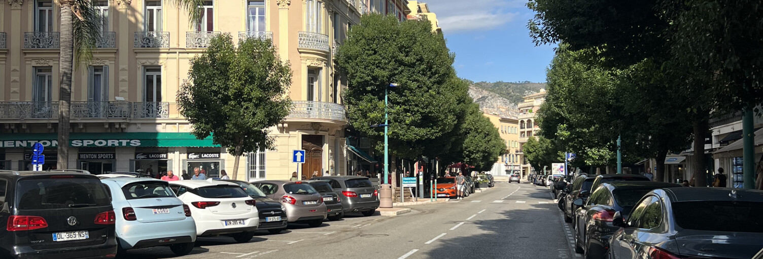 Commerce  130 m² à vendre à Menton (06500)