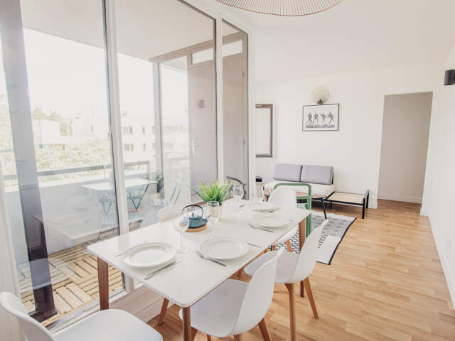 Chambre avec salle de bain dans une colocation — photo du bien