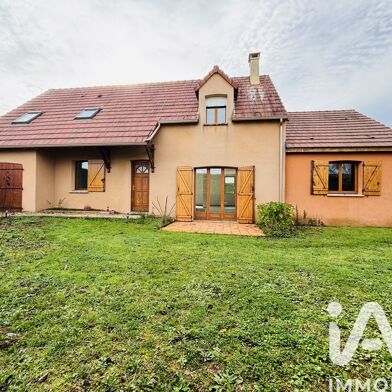 Maison 9 pièces 272000 €