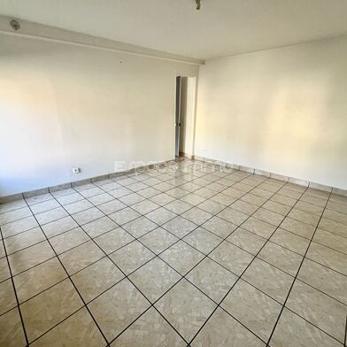 Maison 4 pièces 760 €