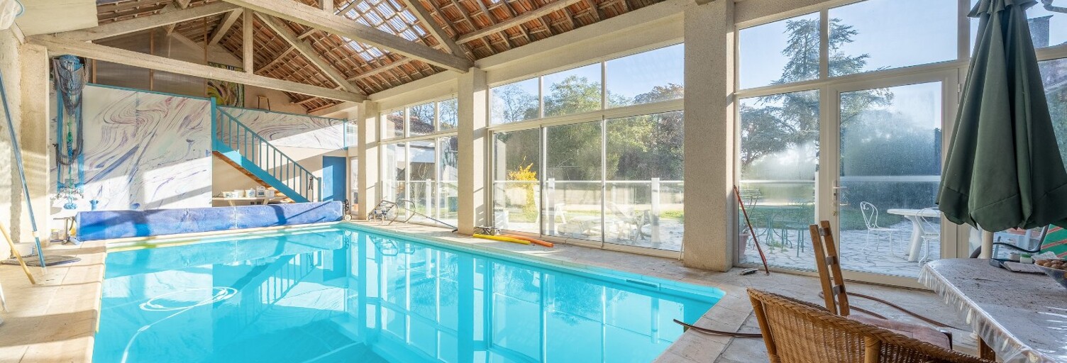 Maison 9 Pièces 480 m² à vendre à Saint-Mard (17700)