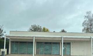 Commerce  140 m² à louer à Franqueville-Saint-Pierre (76520)