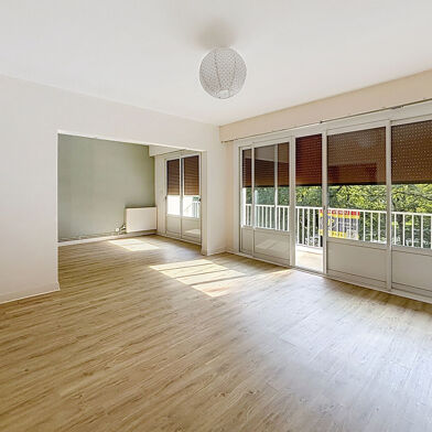 Appartement 4 pièces 219450 €