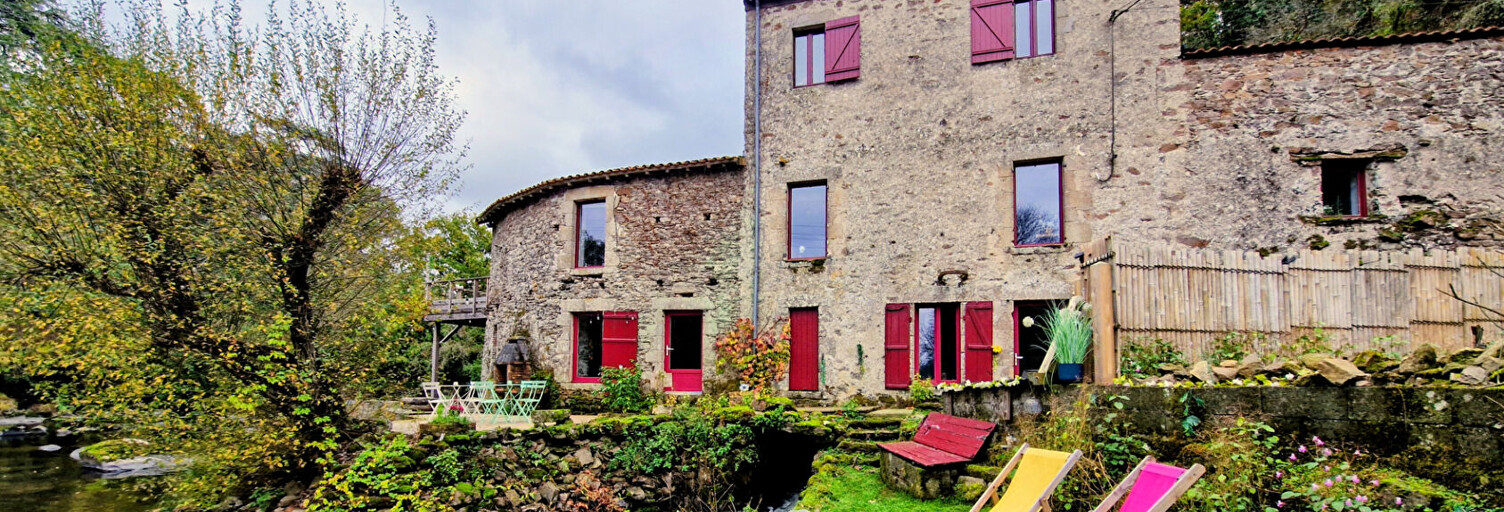 Maison 9 Pièces 235 m² à vendre à La Bruffière (85530)