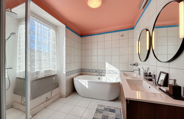 Maison de rue sur 2 étages avec 2472 m² de terrain — photo 5