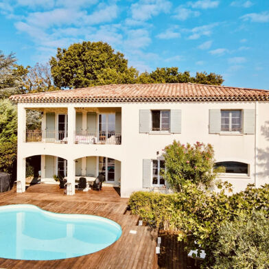 Maison 8 pièces 945000 €