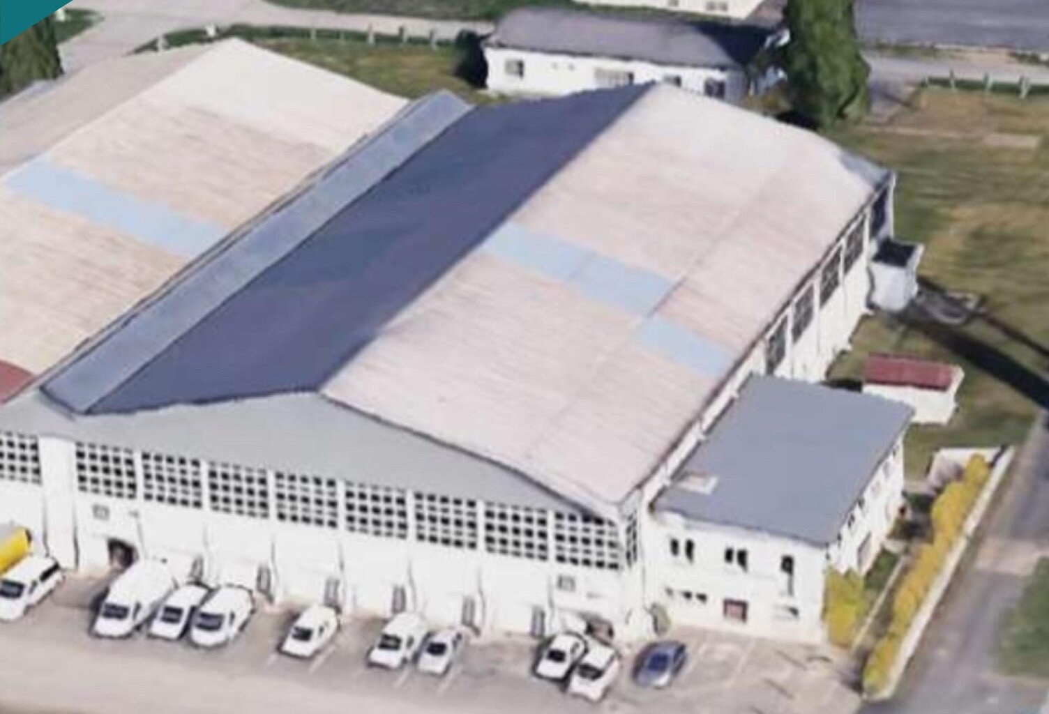 Bâtiments de stockage sur cite de 2900M2 — photo 1