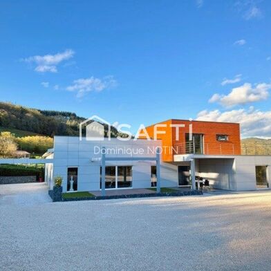 Maison 4 pièces 590000 €