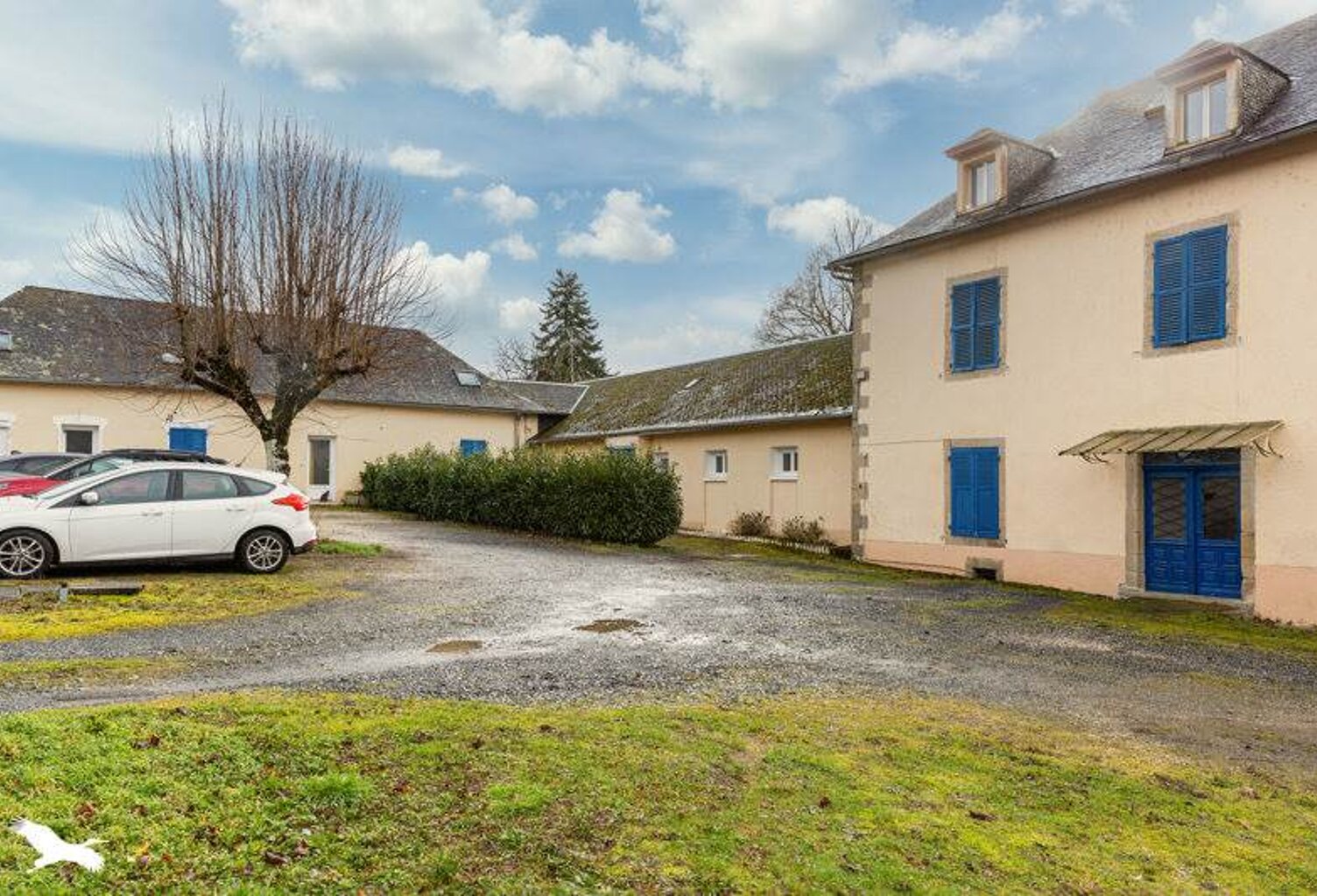 Vente immeuble   Lagraulière (19700) — photo 1