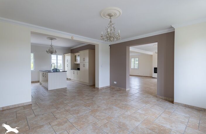 Contemporaine de 8 pièces principales — photo 3