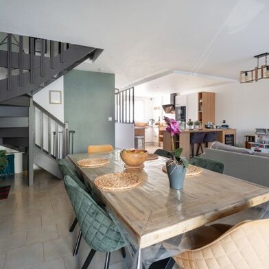 Maison 4 pièces 399999 €