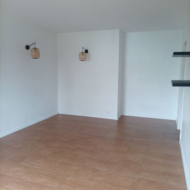 Appartement 3 pièces 1095 €