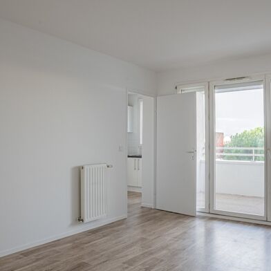 Appartement 3 pièces 169087 €