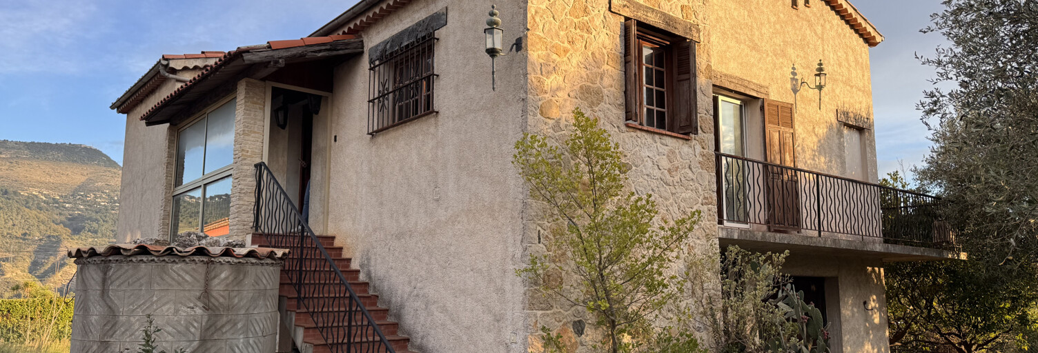 Maison 4 Pièces 102 m² à vendre à Carros (06510)