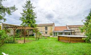 Maison 8 Pièces 185 m² à vendre à Montroy (17220)