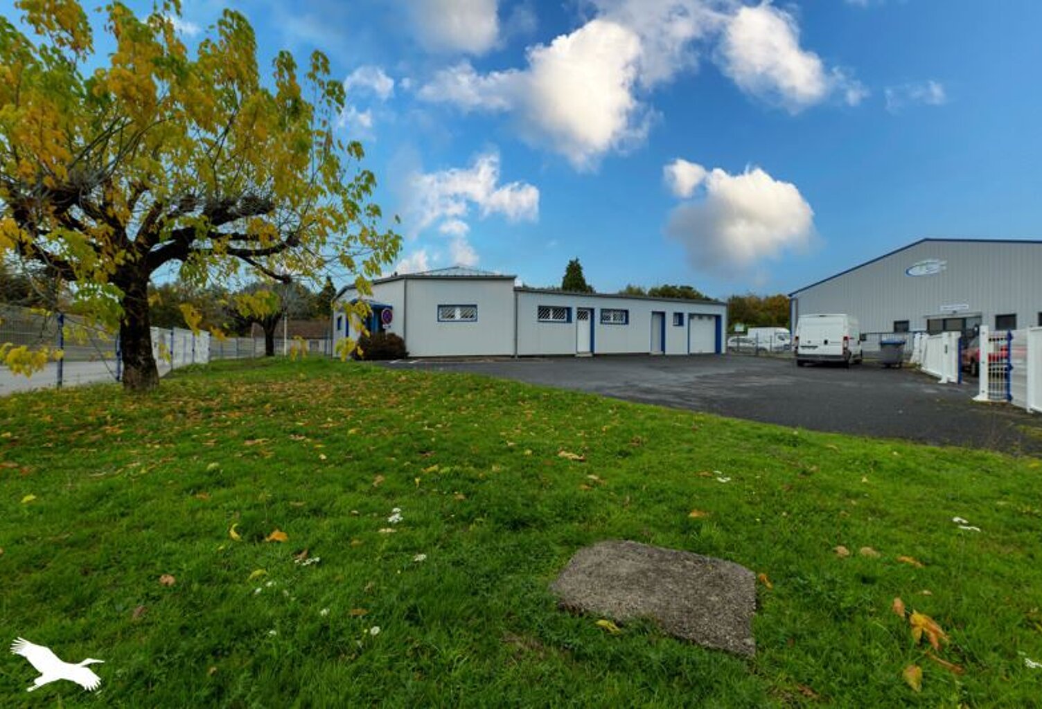 Vente immeuble   Saint-Priest-de-Gimel (19800) — photo 1