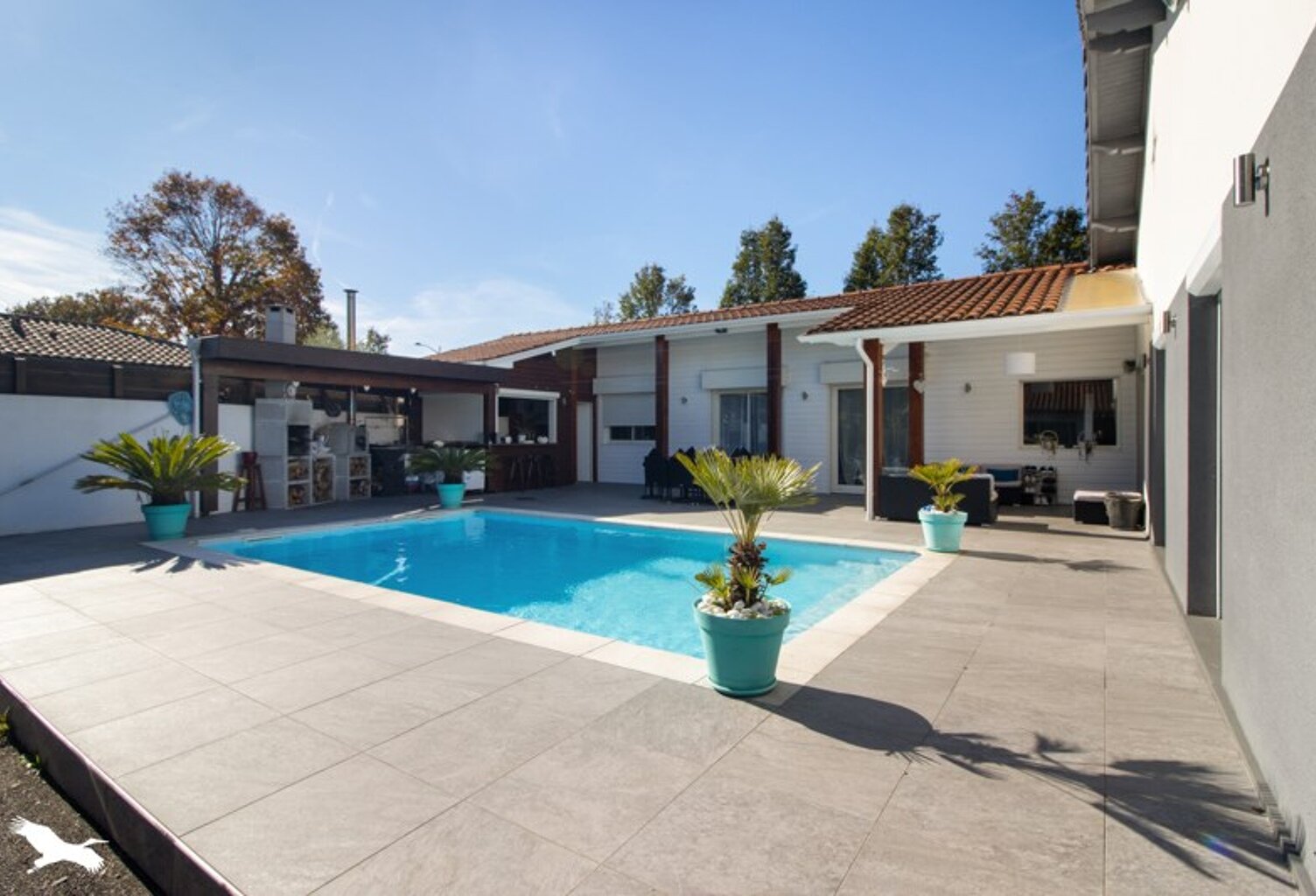 Villa de 7 pièces principales — photo 1