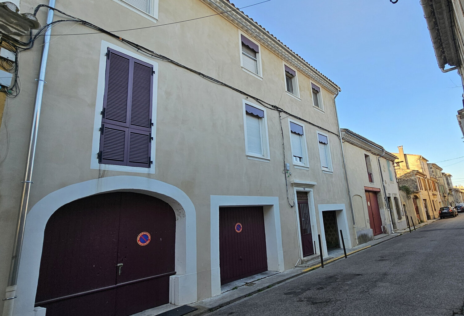 IMMEUBLE DE 5 LOGEMENTS 30800 ST GILLES 330 M2 — photo 1