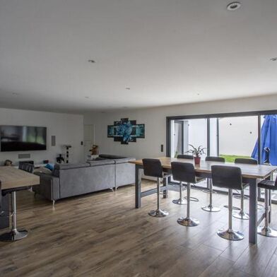 Maison 5 pièces 365680 €