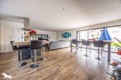 Maison 5 pièces 365680 €